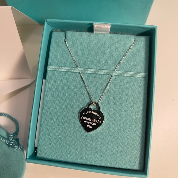 Tiffany & Co Heart Tag Pendant - Picture 4 of 9